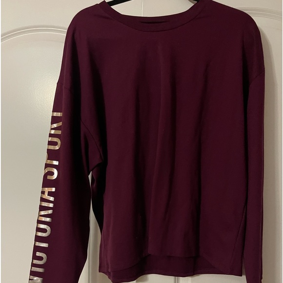 Sweatshirt - Picture 1 of 3